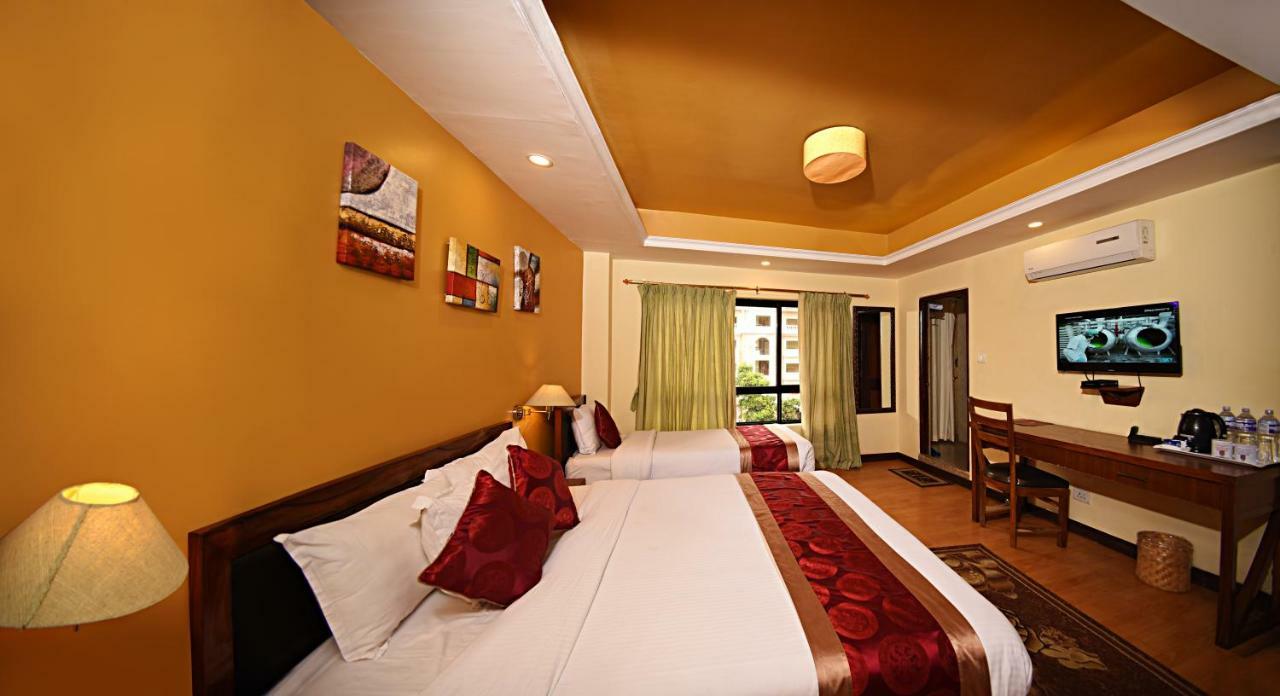 Dom Himalaya Hotel Catmandu Exterior foto